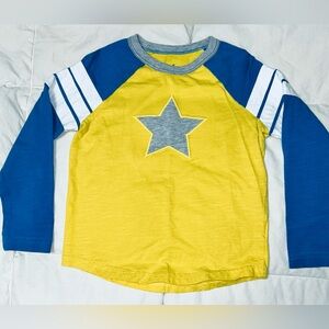 Mini Boden long sleeve tee with star design sz 3-4 EUC Smoke free home